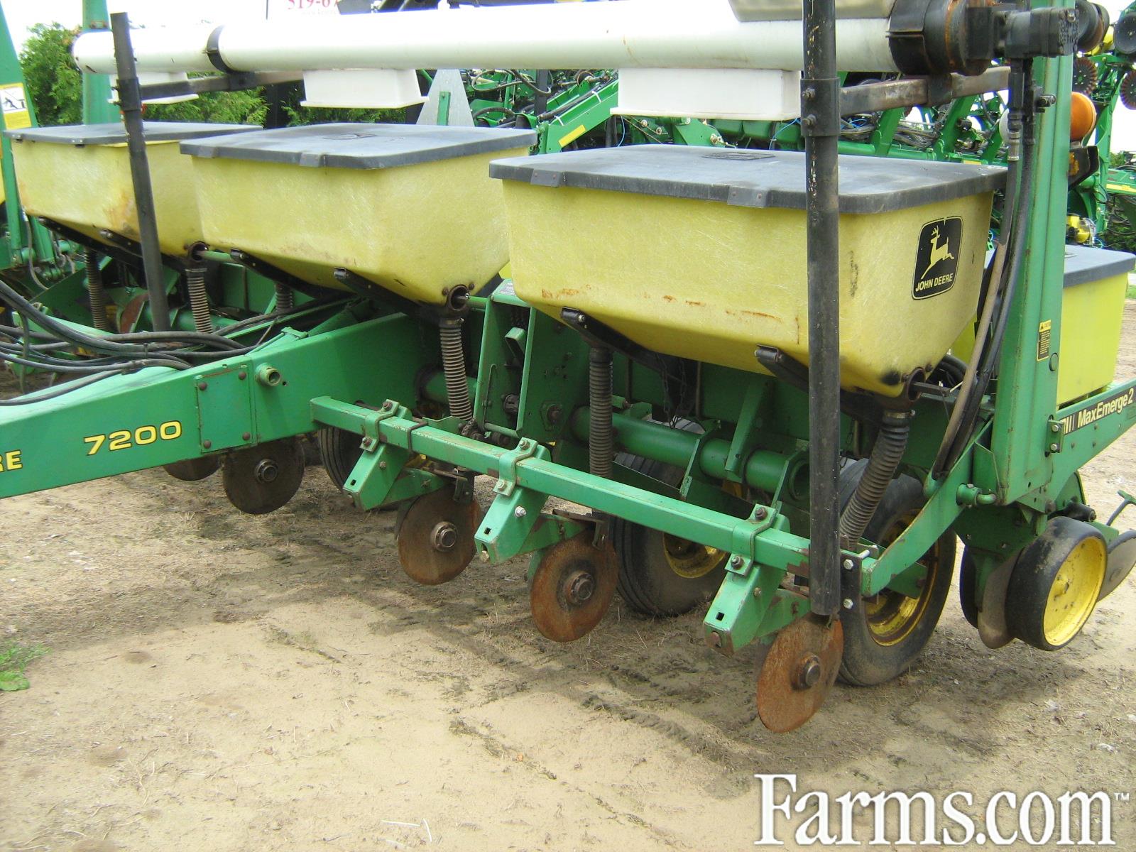 JOHN DEERE 7240 PLANTER for Sale