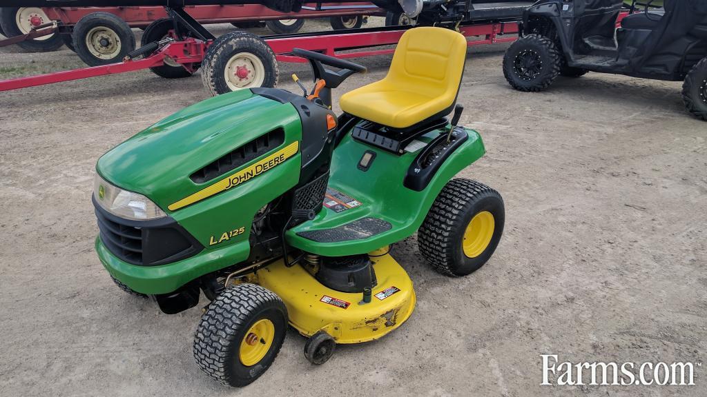John Deere LA125 Riding Lawn Mower for Sale