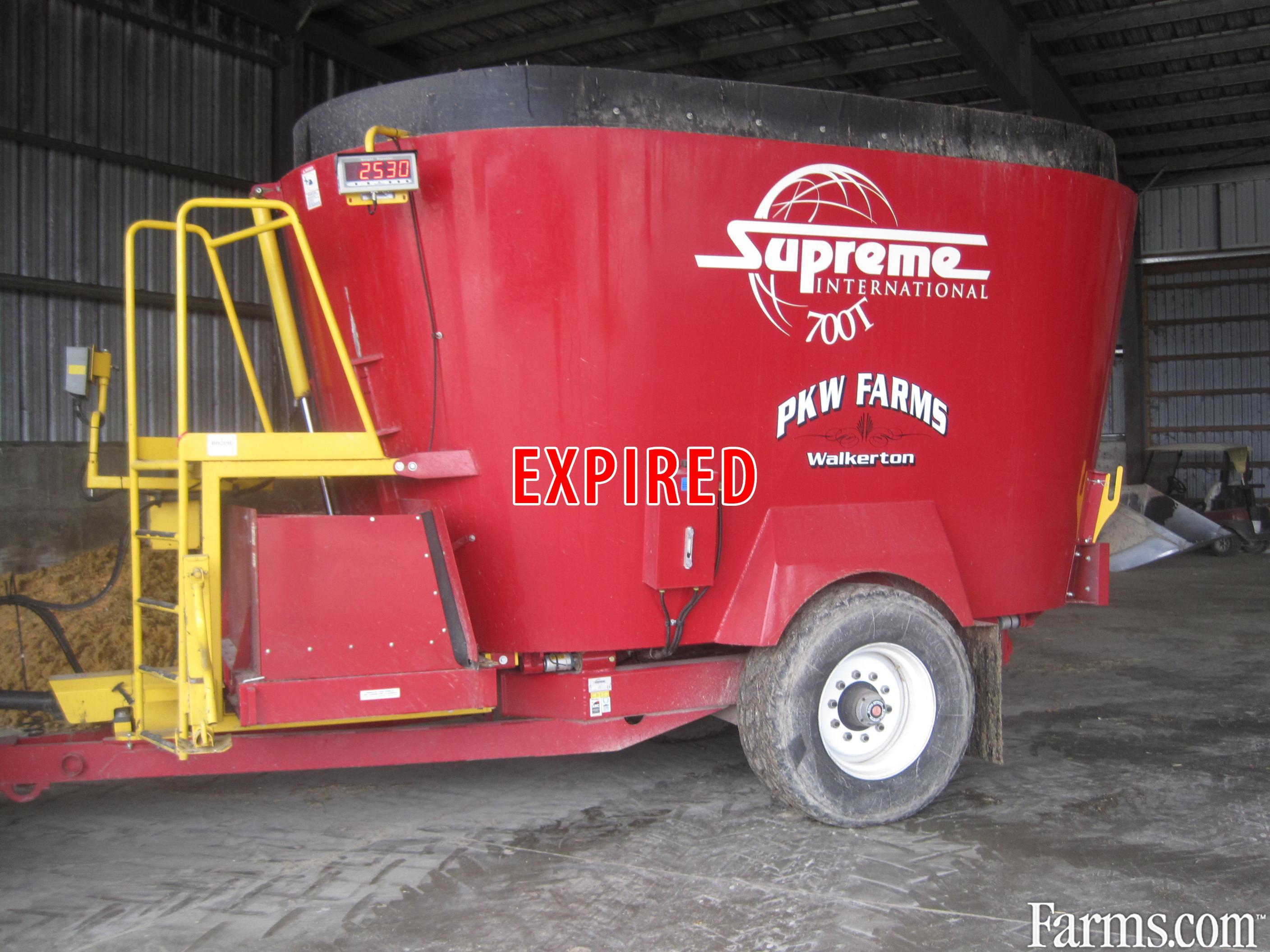 2014 Supreme 700T Feed Grinder / Mixer for Sale