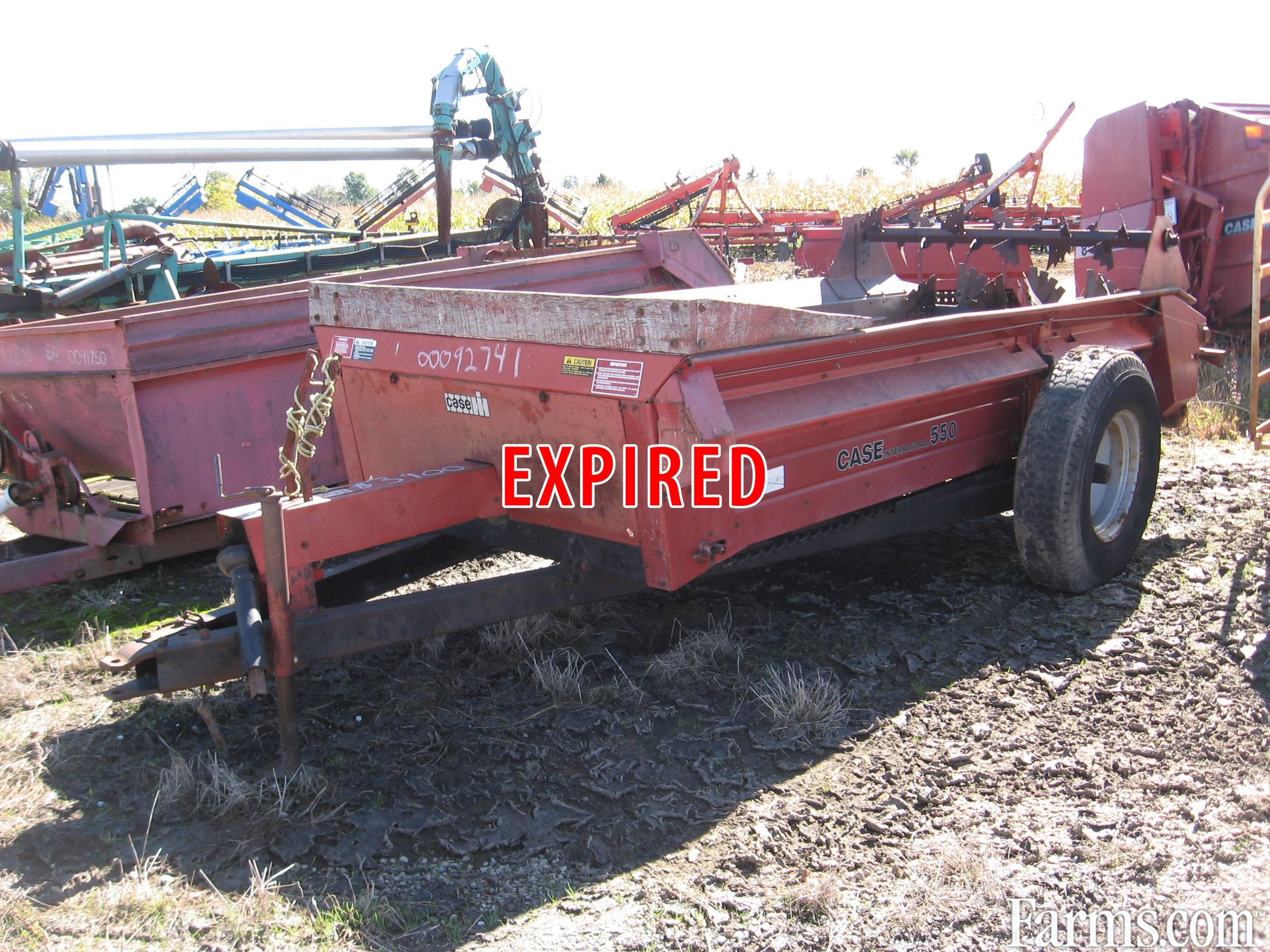 Case IH 550 manure spreader, double beater, very nice for Sale